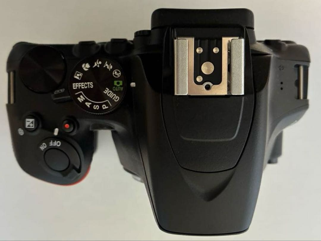 使用頻度極少・美品】Nikon D3500 デジタルカメラ（レンズ付）