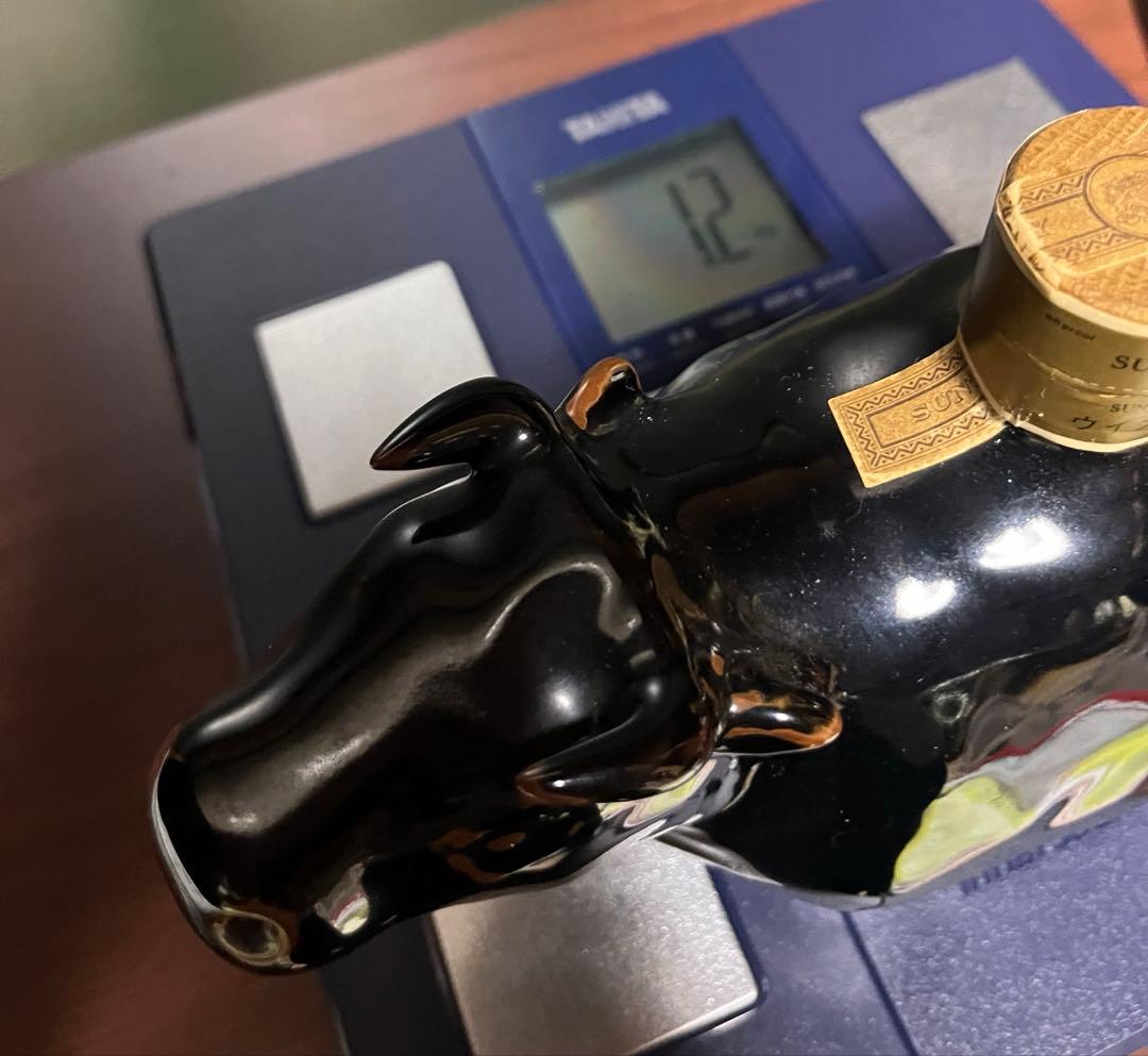 未開栓 Suntory サントリー ウィスキー 干支ボトル 丑 牛