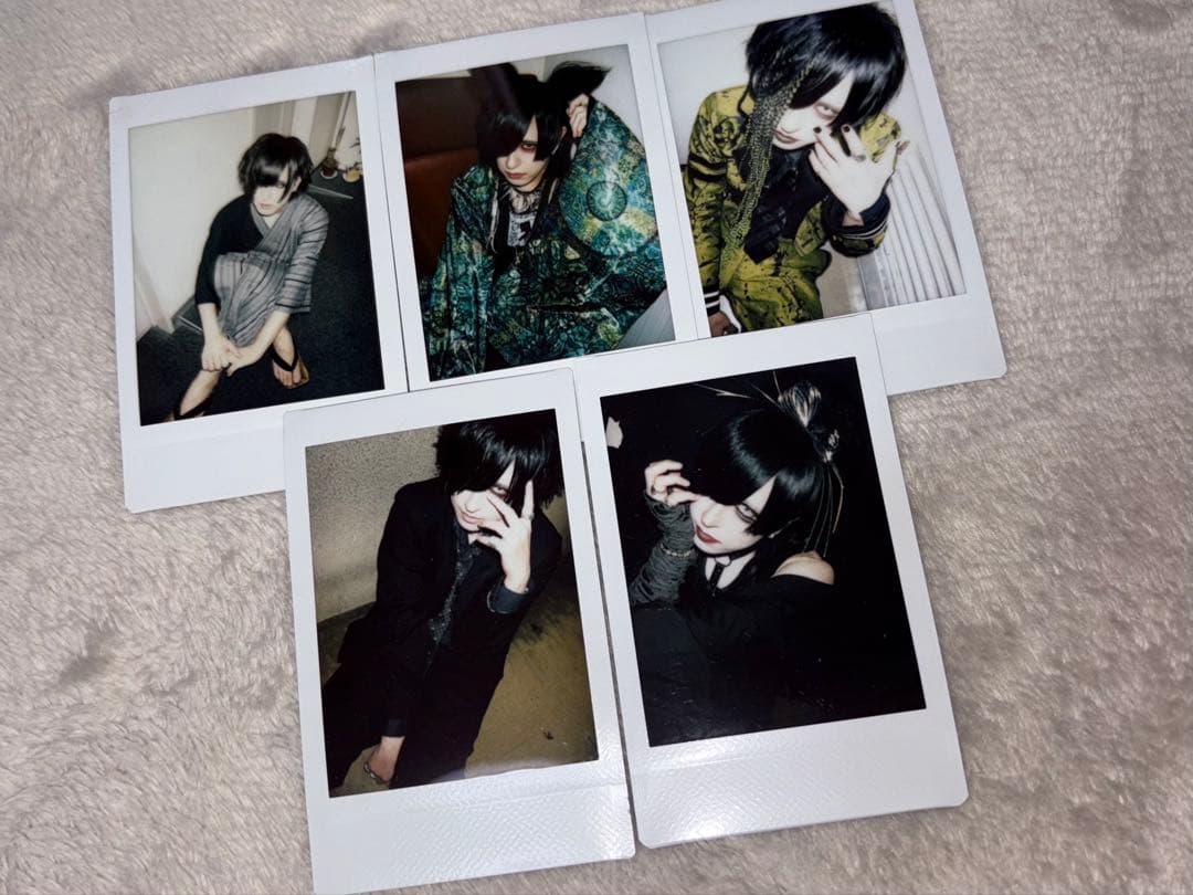 ザアザア 一葵 チェキ 2 - メルカリ