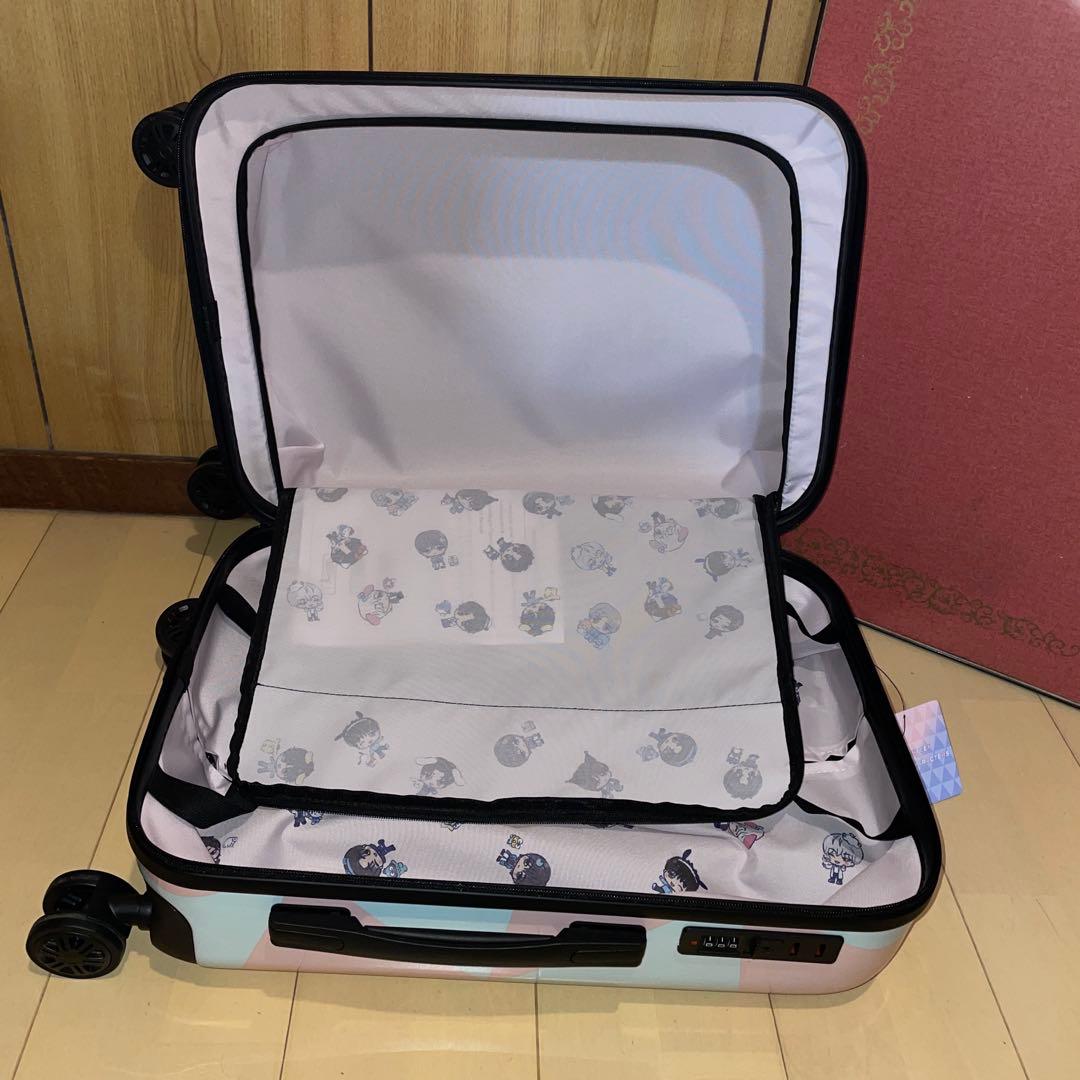 SEVENTEEN × サンリオキャラクターズ　キャリーケース　セブチ