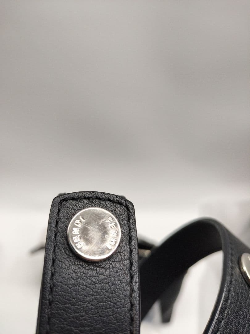FENDI ブラックレザー バイザウェイ ショルダーバッグ