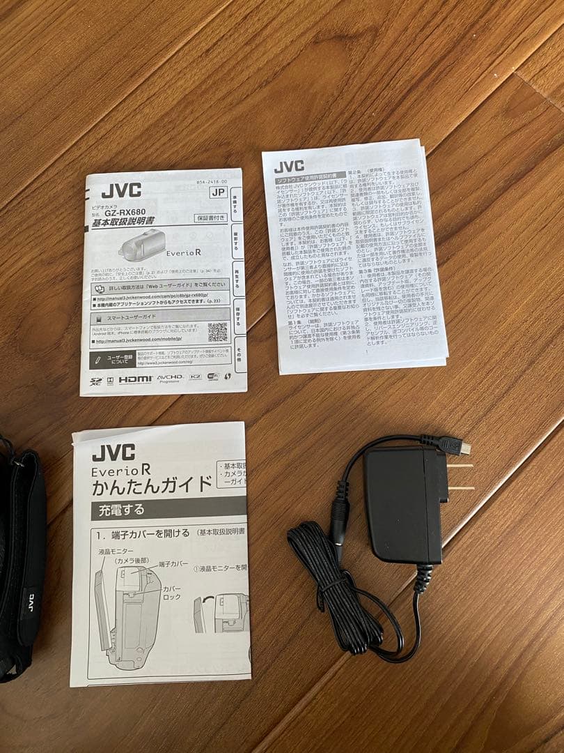 JVC EverioR GZ-RX680-B 本体