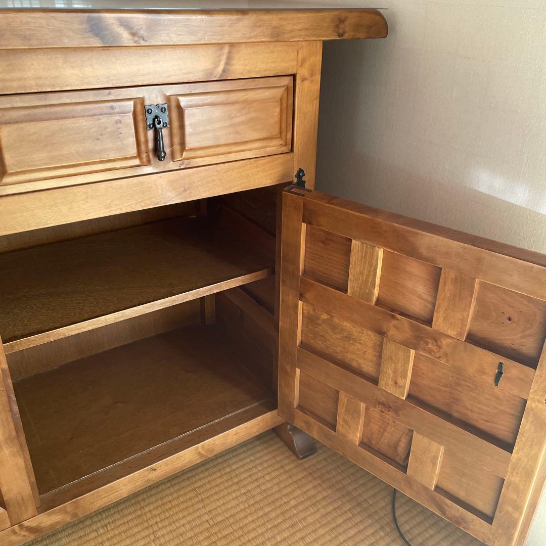 お値下げ！！スペイン はんの木無垢 彫刻入り木製キャビネット 高級