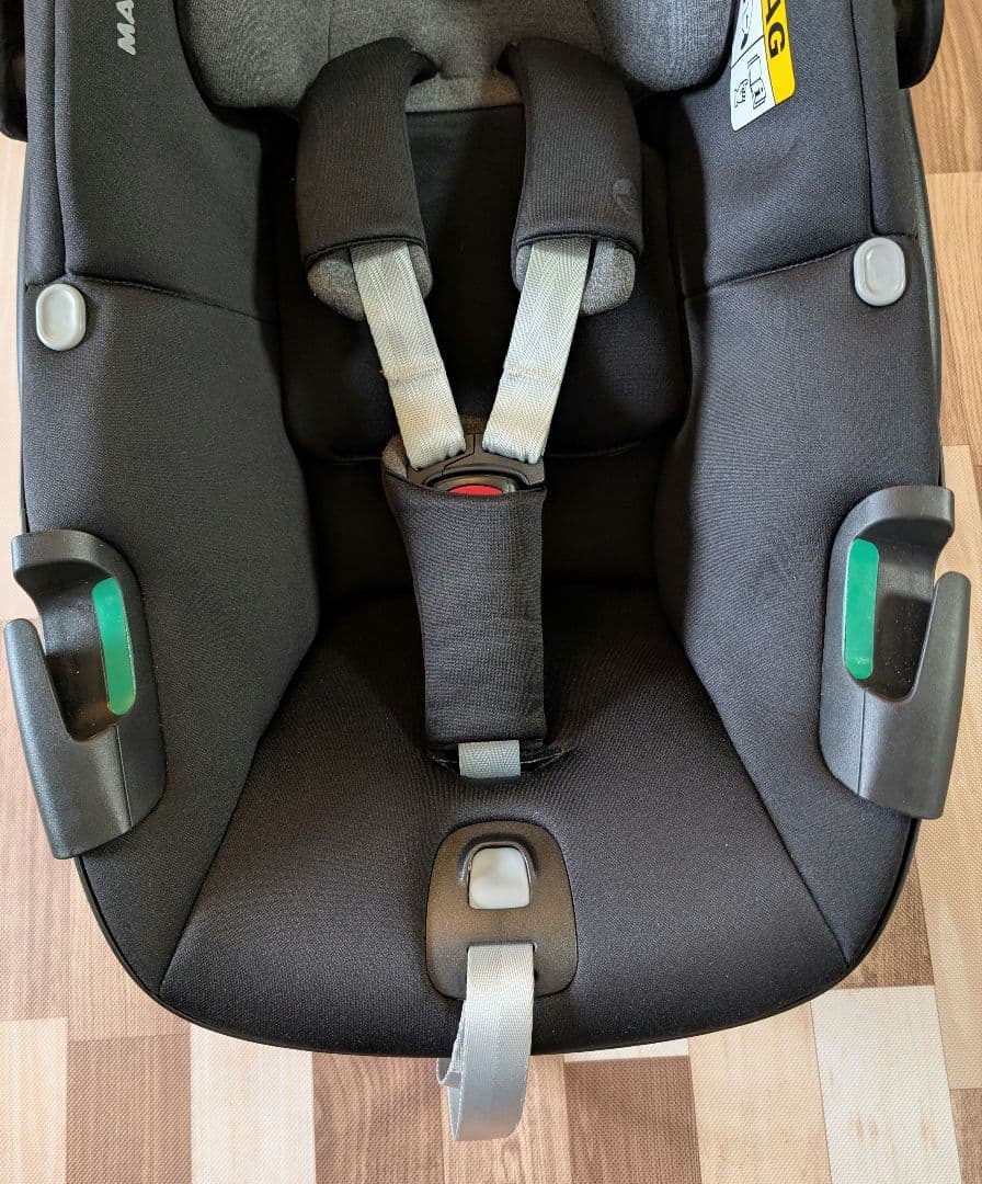 チャイルドシート Maxi-Cosi PEBBLE 360 ESSENTIAL BLACK