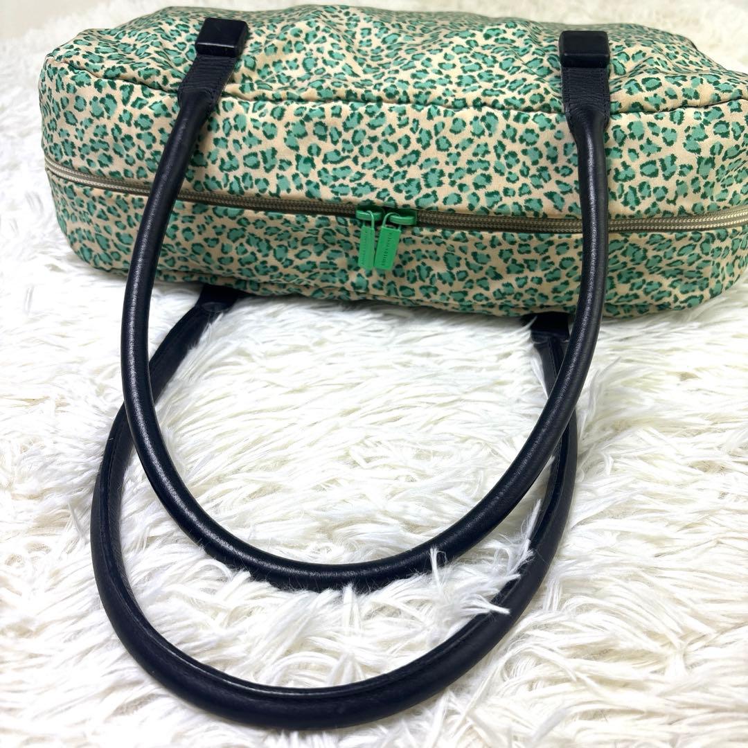 希少.美品　BOTTEGA ボッテガヴェネタ　ハンドバッグ　レオパード　グリーン