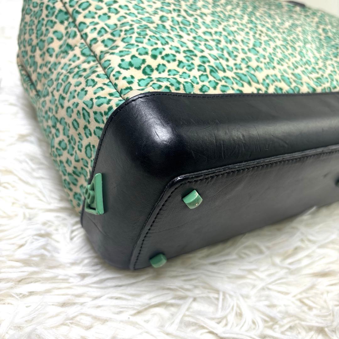 希少.美品　BOTTEGA ボッテガヴェネタ　ハンドバッグ　レオパード　グリーン