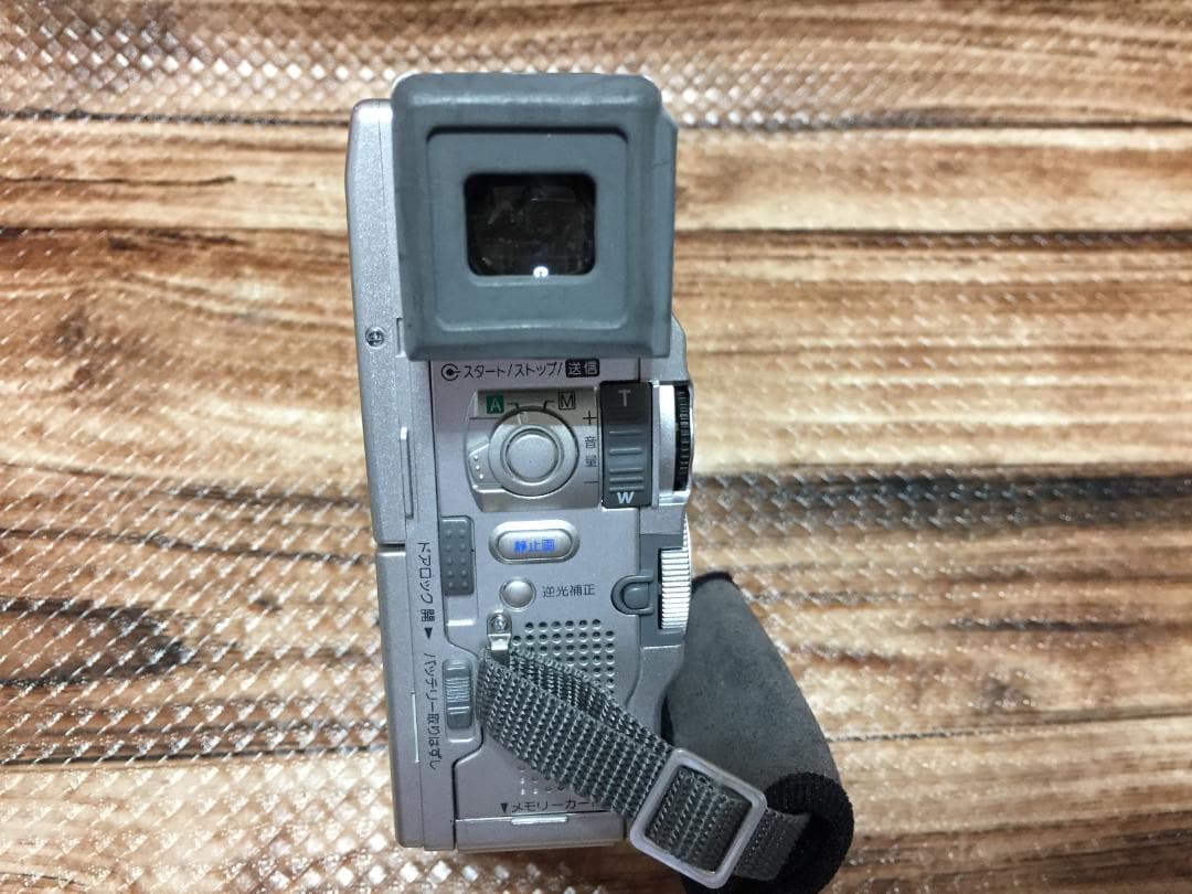 撮影再生ダビングOK　VICTOR　GR-DVX7　付属品あり　液晶綺麗