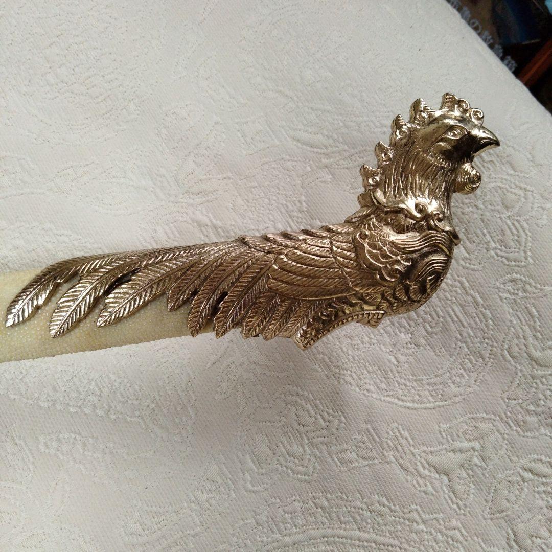 最終価格金色装飾の刀 鳥ハンドル付き端午の節句用模造太刀