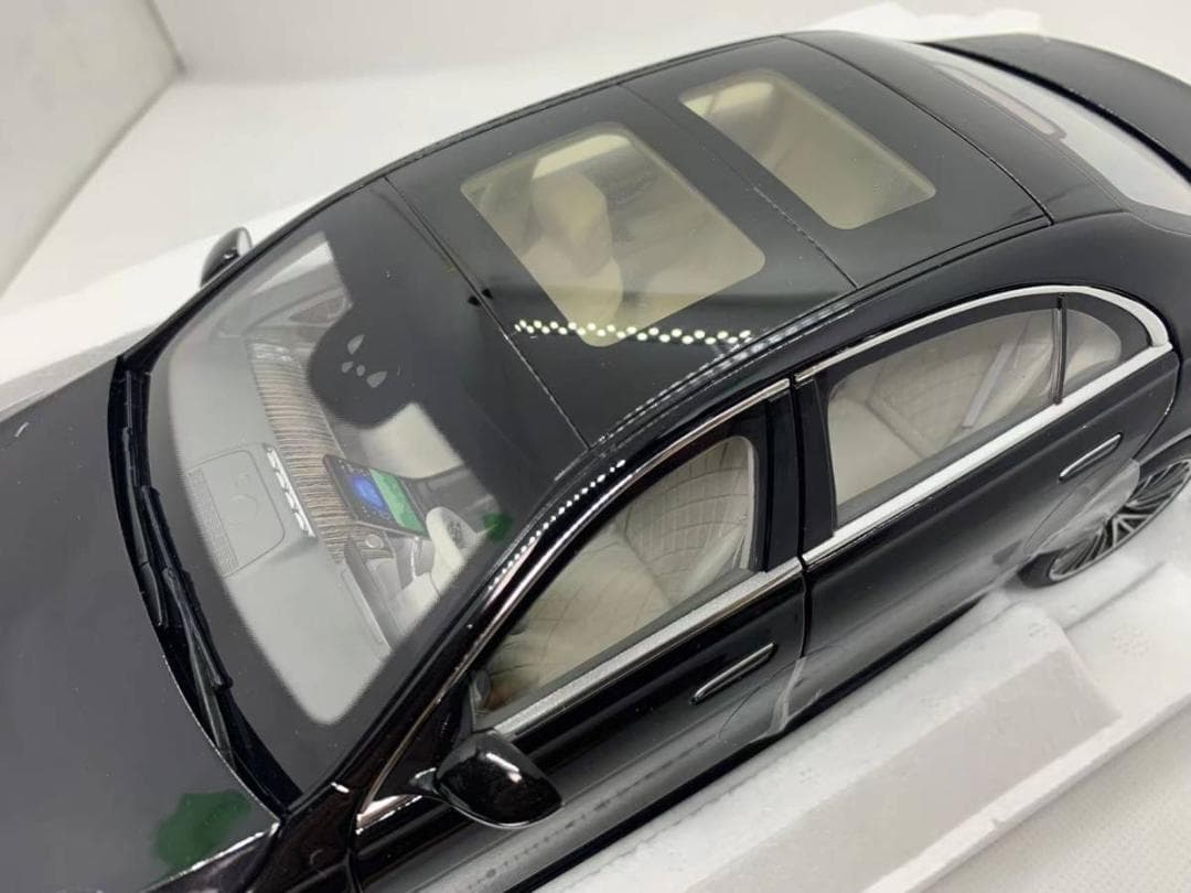 201-002 ノレブ 1/18 メルセデスベンツ S-Class AMG