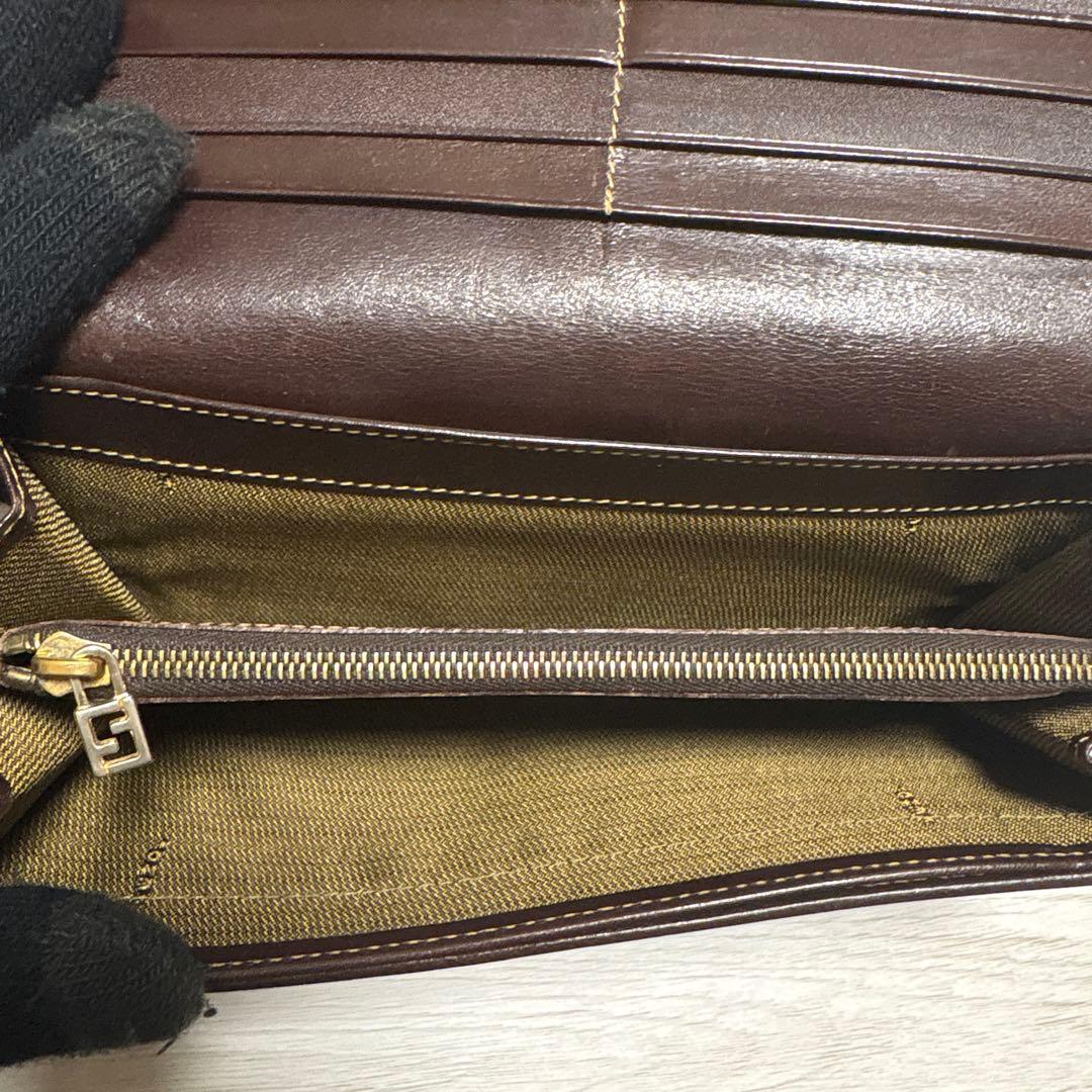 FENDI 長財布　美品