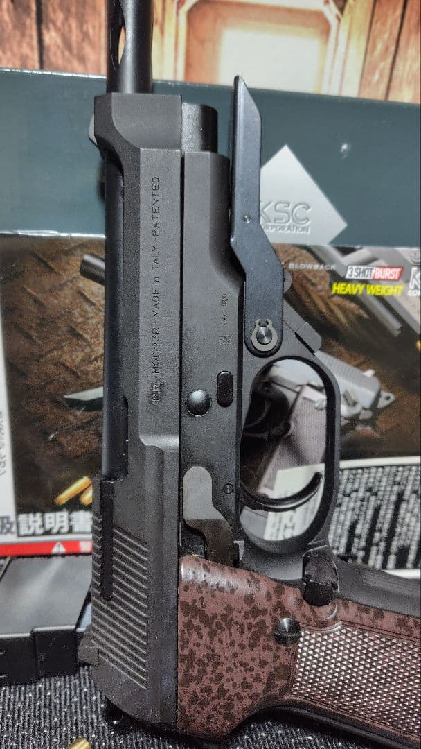 KSCベレッタ 93Rモデルガン、特典　Cテック中空デトネーター新品付お買い得