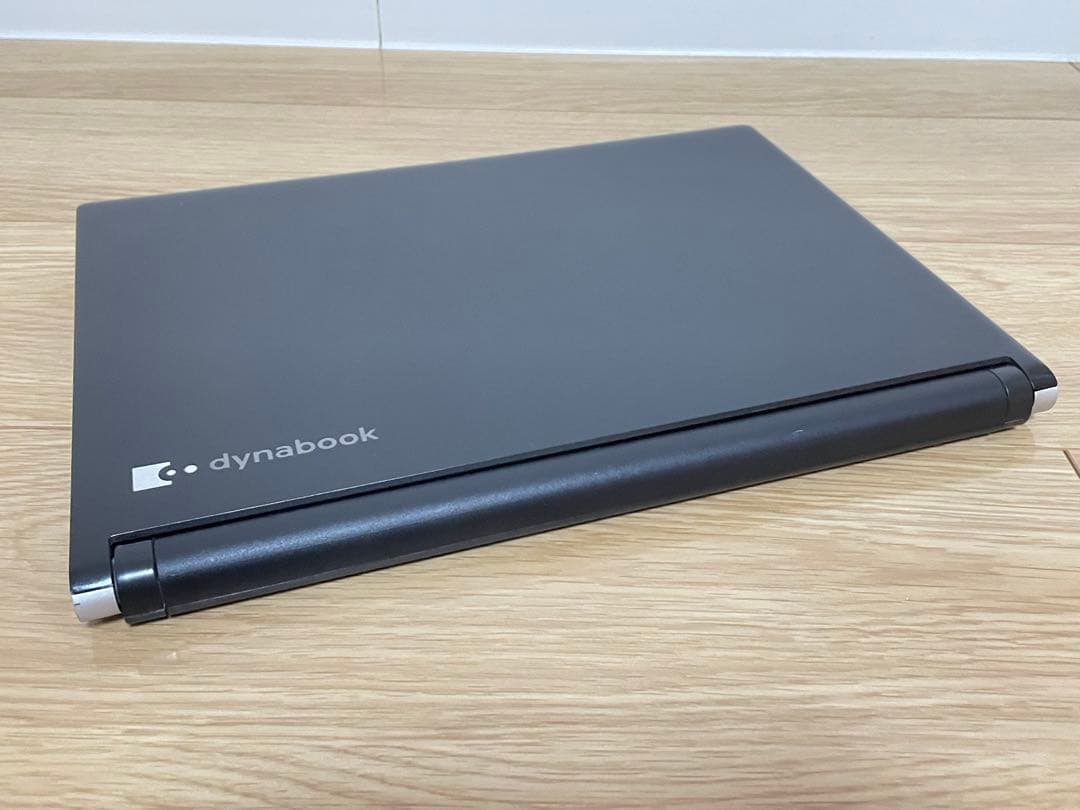 東芝 Dynabook FHD Core i7-7500U 8GB 256GB