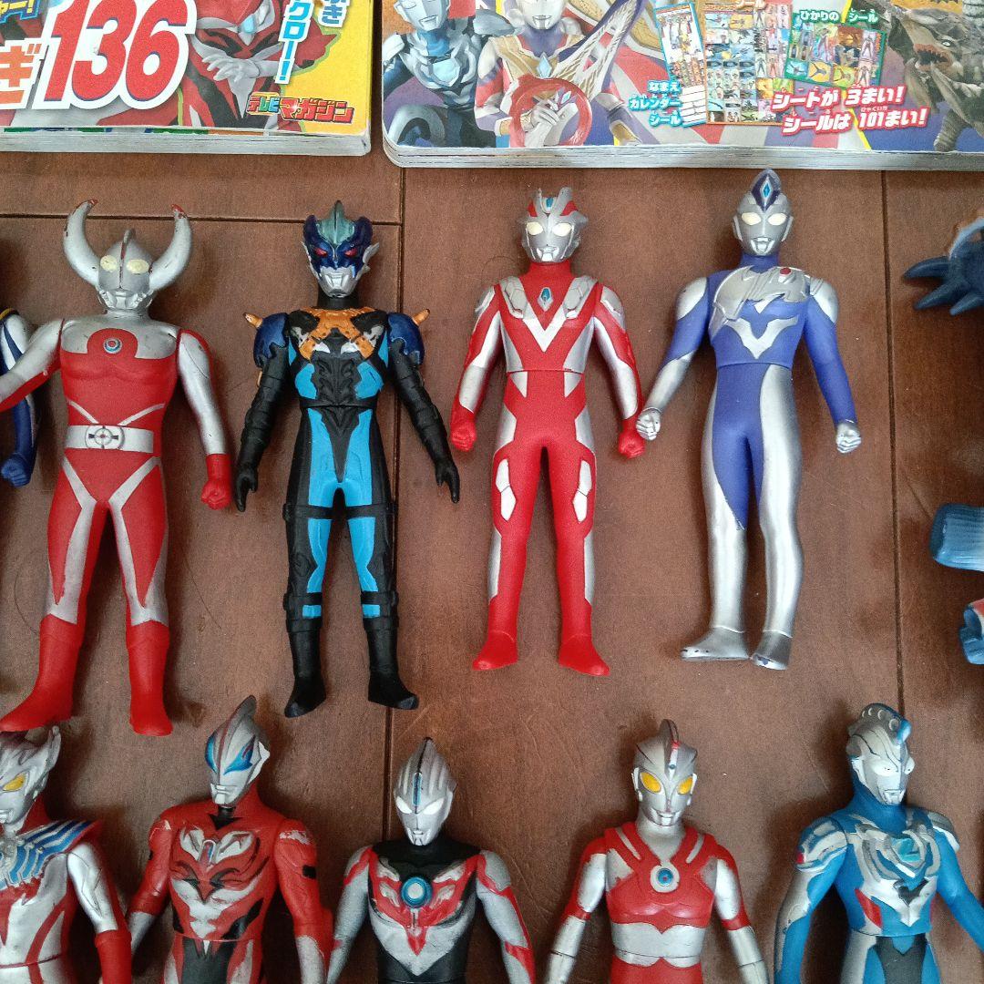ウルトラマンソフビ 44体　バスボールフィギュア　本　剣　まとめ売り