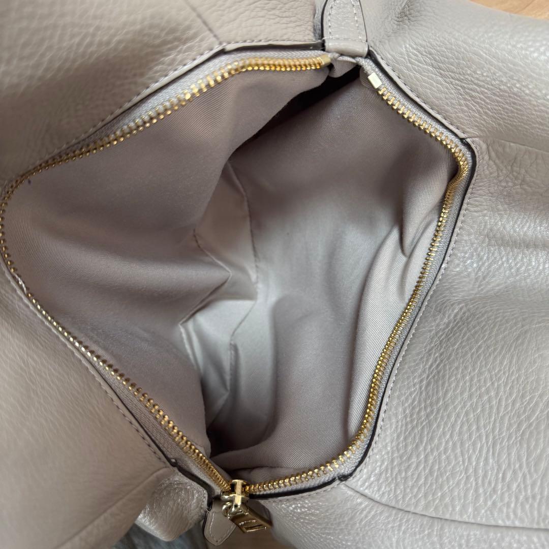 Coach Madison Phoebe ペブルドレザー ショルダーバッグ