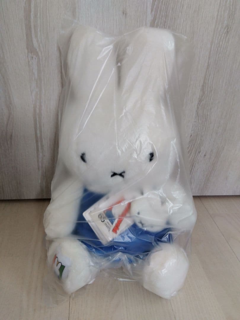 ミッフィー 65周年ぬいぐるみ