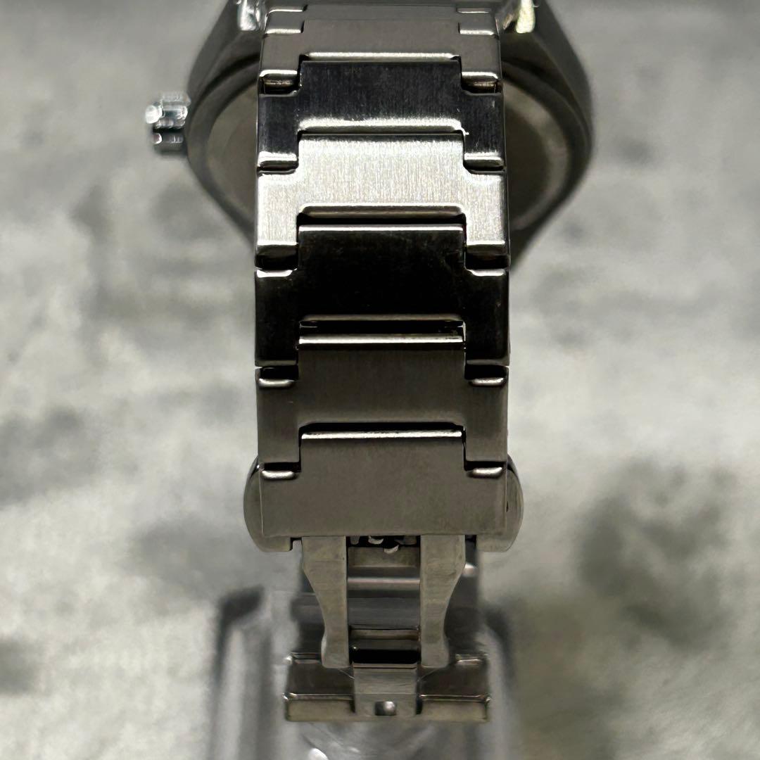 TISSOT ティソ PRX クォーツ 40mm シルバー　T137410A