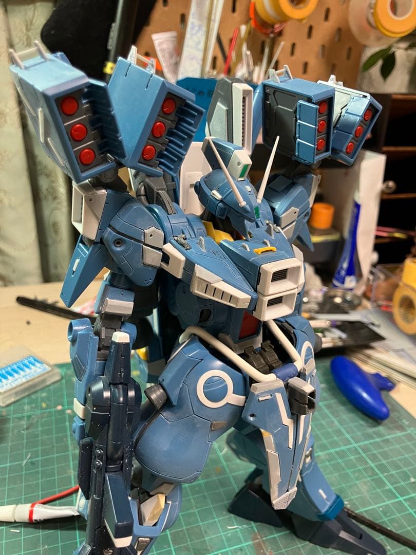 MG 1/100 ガンダムMk-Ⅴ 徹底改修全塗装完成品