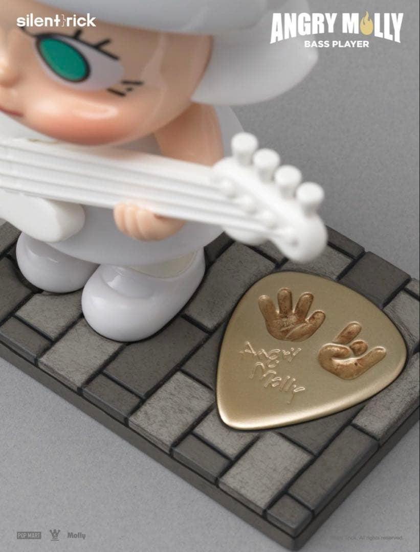 その他 POPMART Angry Molly-Bass Player