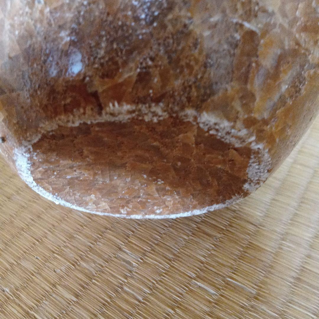 大理石壺、台座付き