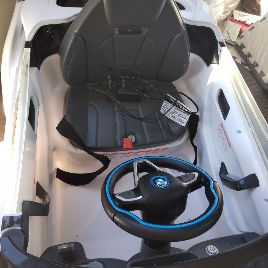 トイザらス　BMW i8 Concept Spyder 子供用電動自動車