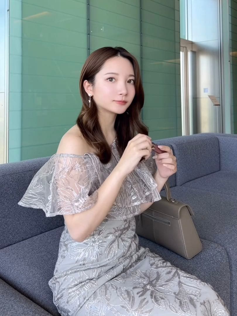 Leja フリルオフショルダースパンコールウエストマークスリットIライン