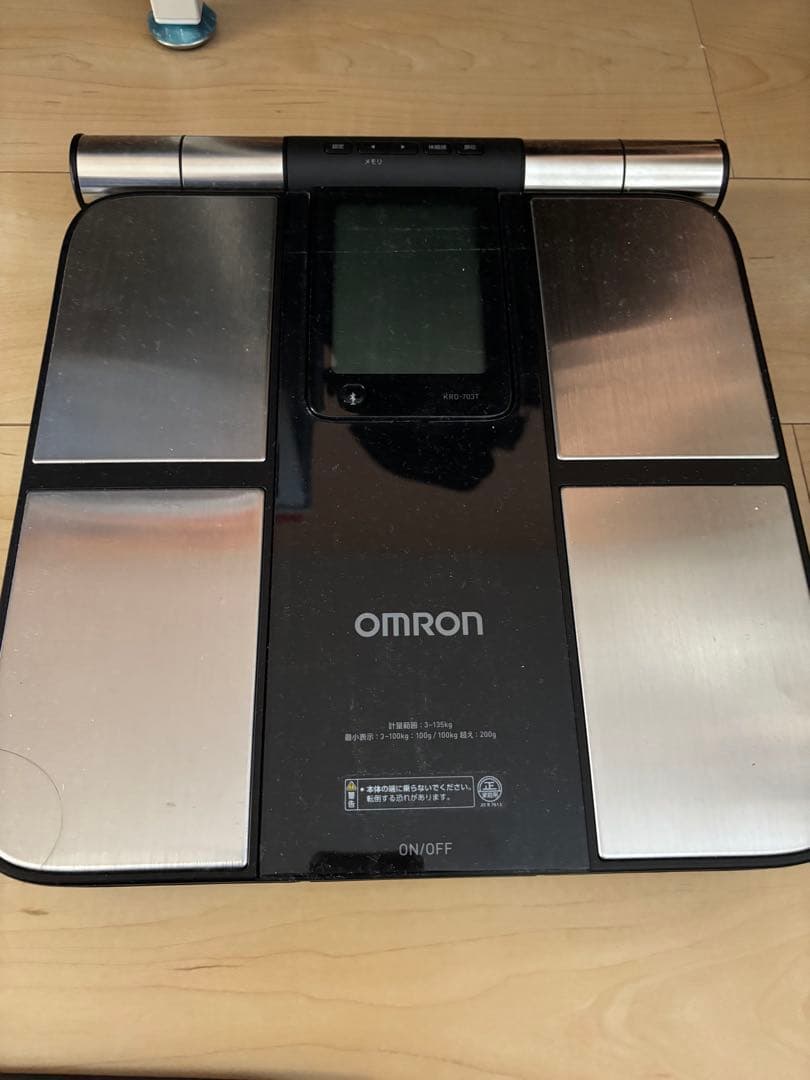 OMRON 体脂肪計・体組成計 KRD-703T