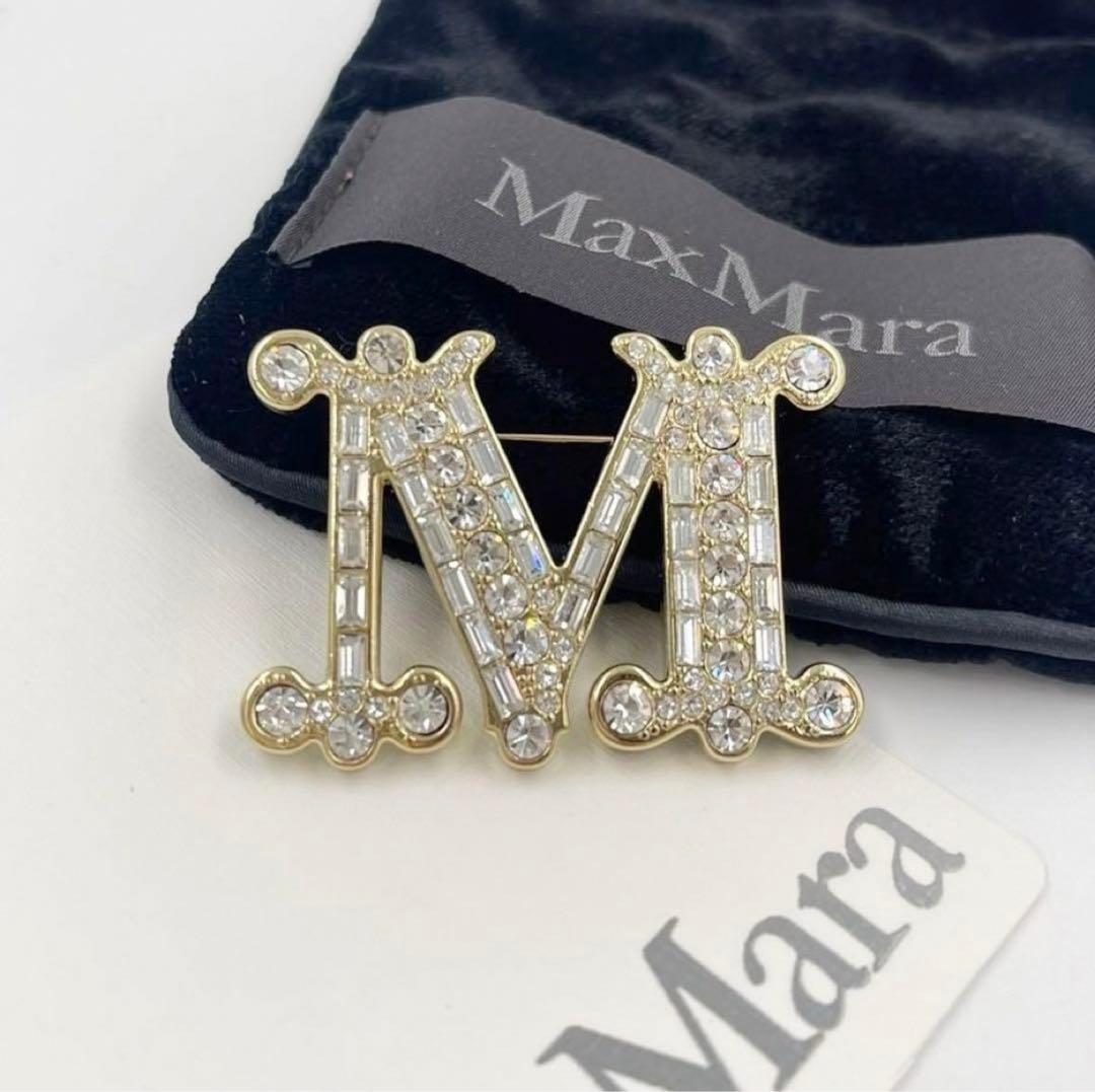 新品MaxMara M字型ブローチクリスタルマックスマーラ