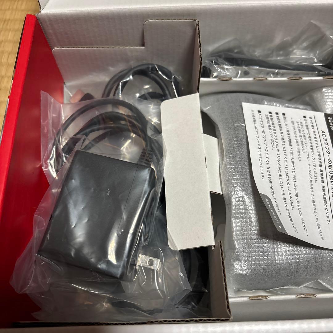 k*4様 Nintendo Switch ネオンブルー/ネオンレッド 本体　訳あ