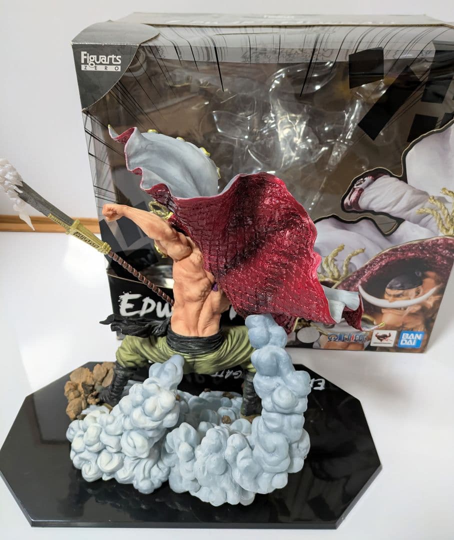 箱あり 白ひげ ワンピース フィギュア バンダイ フィギュアーツZERO 箱