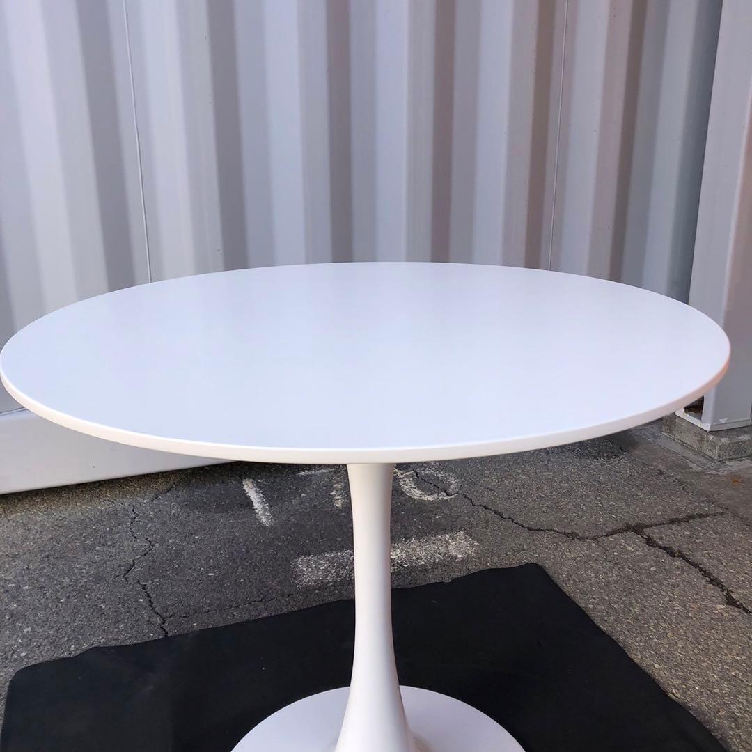 ホワイト円形ダイニングテーブル　カフェテーブル