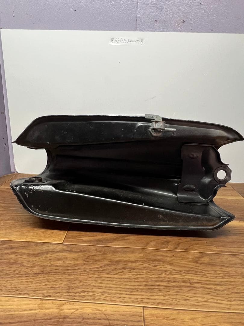 送料込み】外品⭐︎エイプ50 ガソリンタンク⭐︎カギ付き バイク用