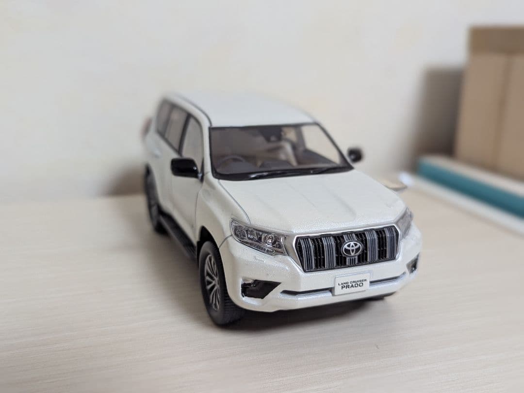 トヨタ ランドクルーザープラド ミニカー 非売品