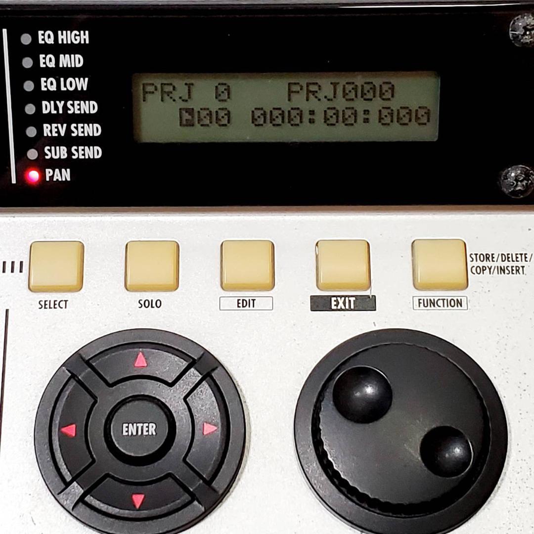 【現状品・動作確認済】ZOOM HD16 マルチトラックレコーダー HDD内蔵