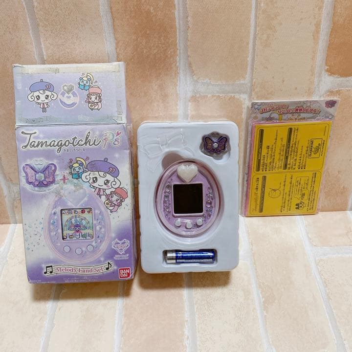 たまごっちピースたまデコピアス