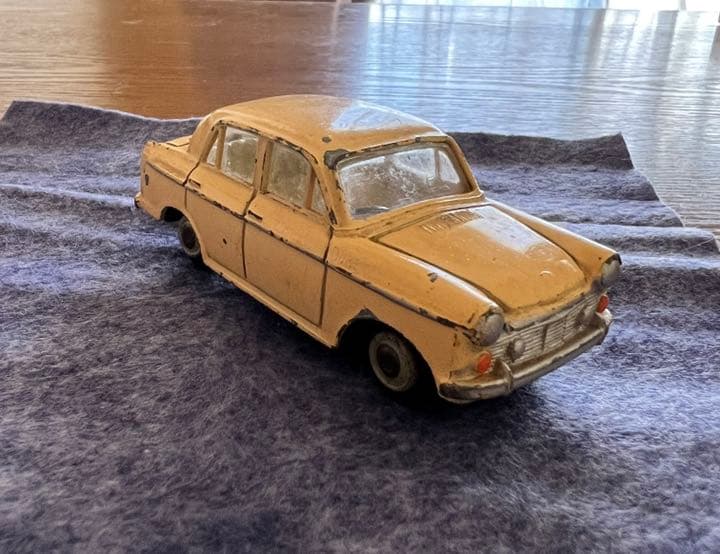 アサヒ玩具　モデルペットNO.5 ダットサンブルーバード　箱無し