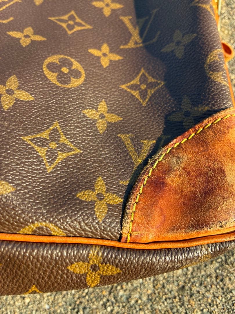 が*門様 LOUIS VUITTON ポルト ドキュマン ヴォワヤージュ モノグ