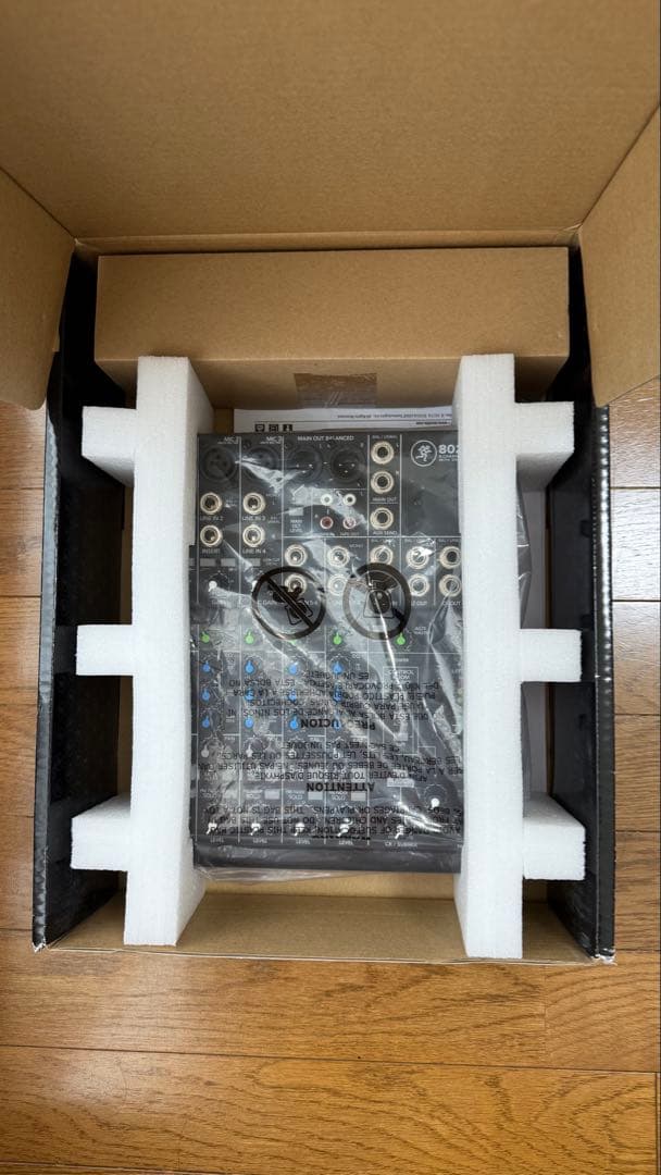 美品☆MACKIE コンパクトアナログミキサー 802VLZ4