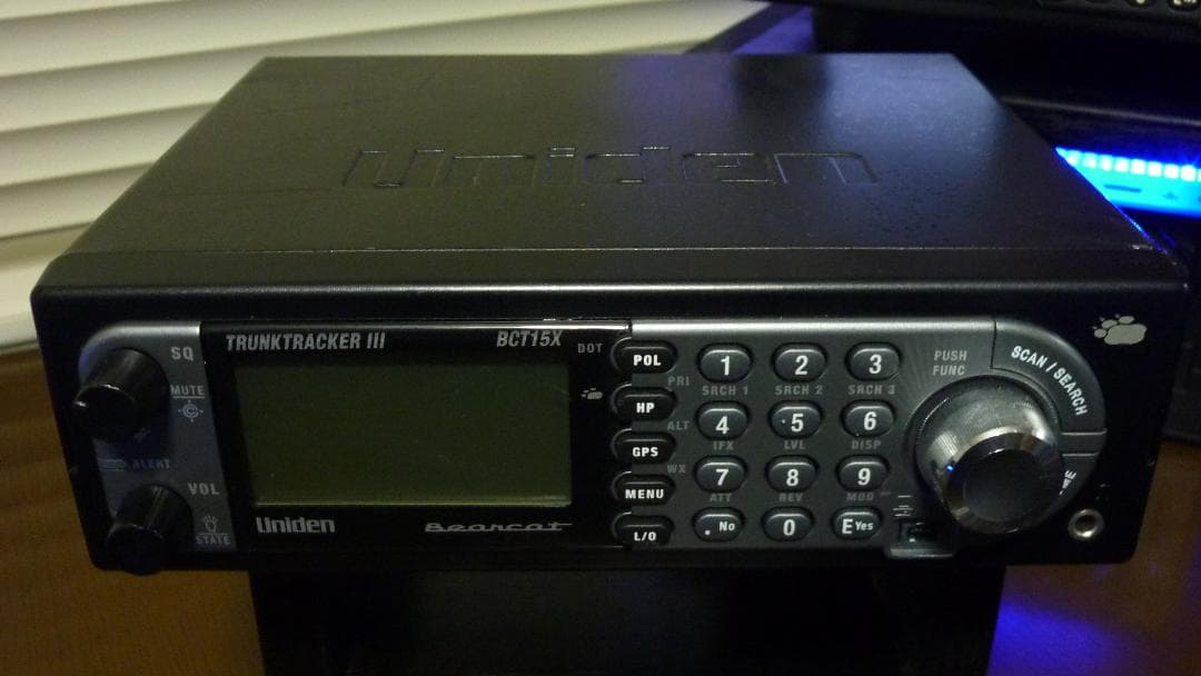 週末値下げ UNIDEN BCT15X 快速スキャン エアバンドリスナーにお薦め