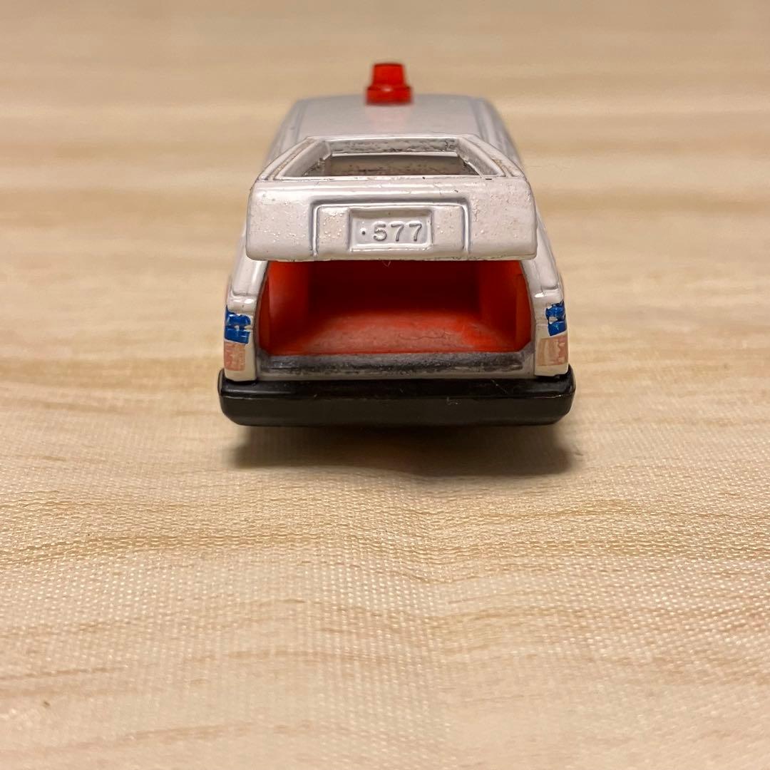 トミカ 日産 ブルーバード ワゴン NO.34 1/60 東京ガス