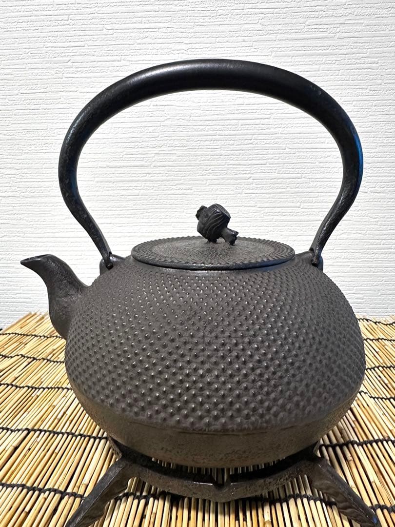 未使用品、供箱、栞付 南部名人雅泉造 20型アラレ 南部鉄瓶 南部鉄器