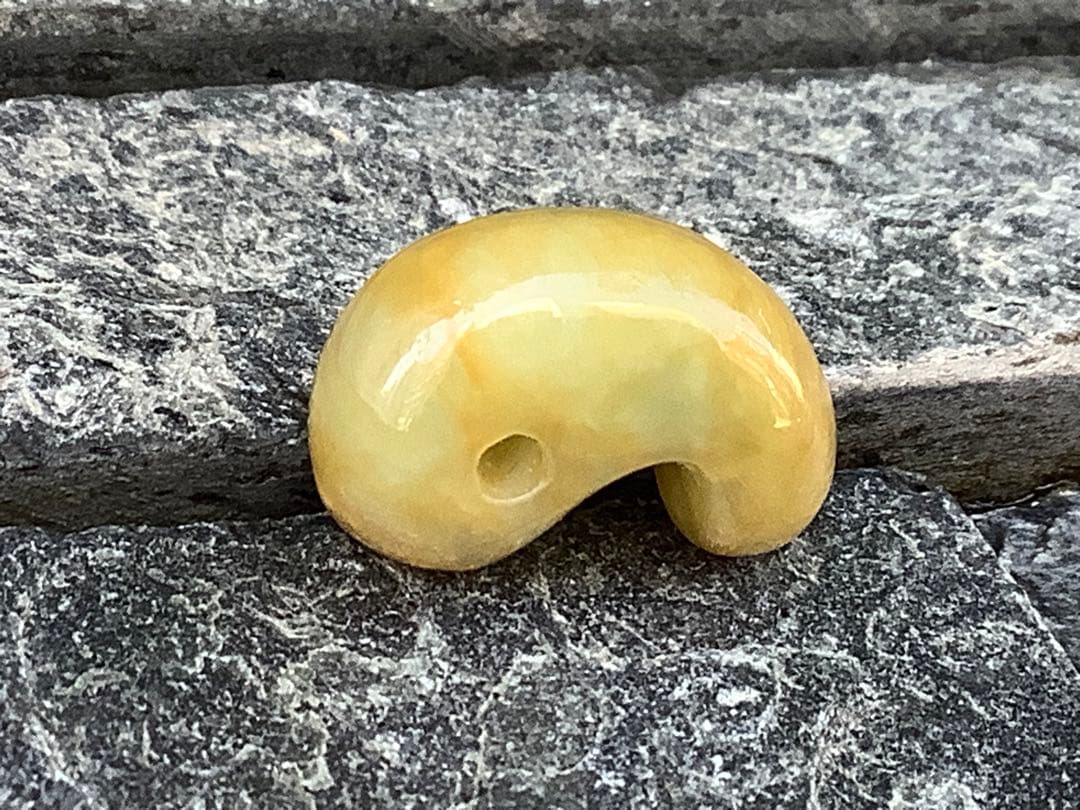 ⭕️超極上レア物 ✳一番数少ない幻の幸運の黄色‼️ 糸魚川