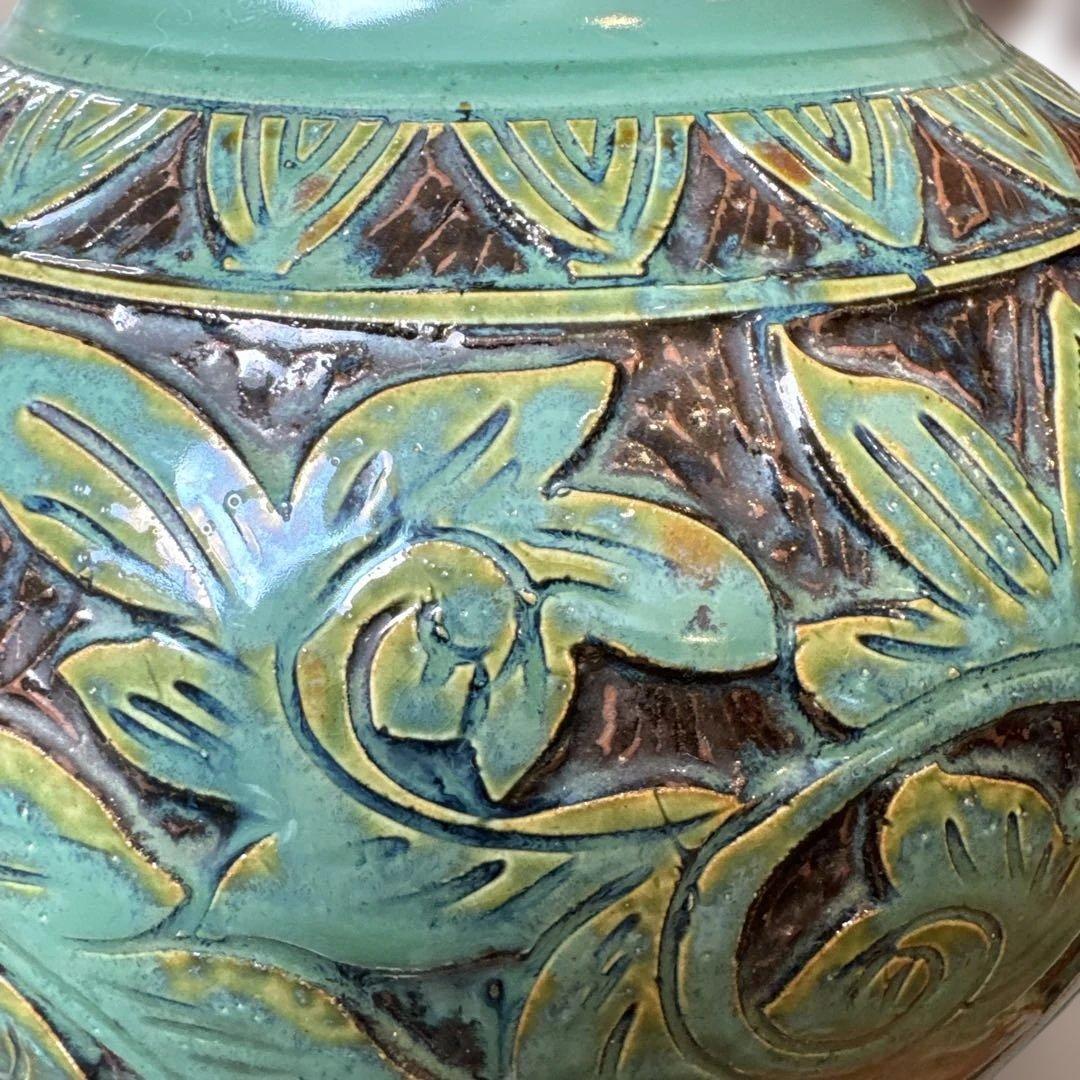 壺屋焼　緑釉唐草掻き落とし　大壺