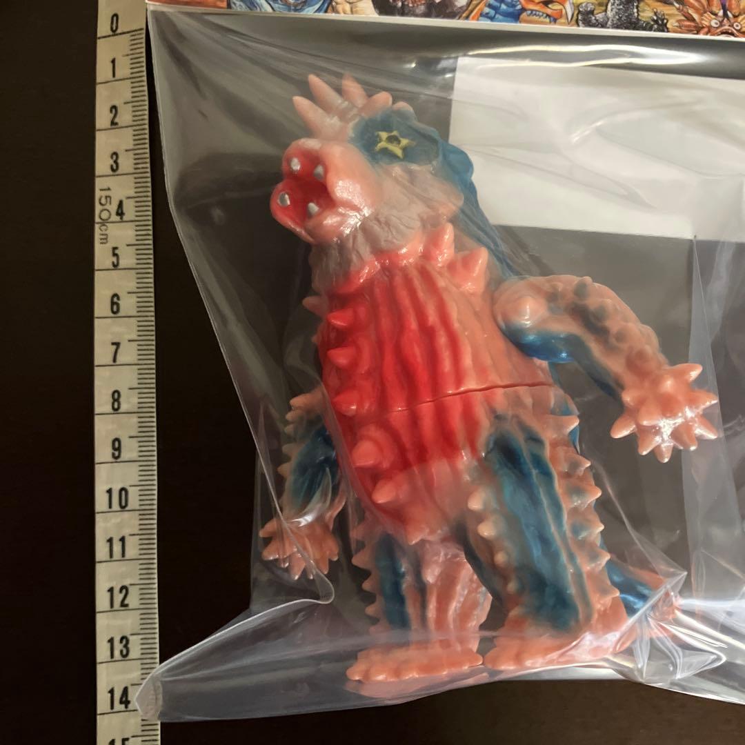 円谷プロ　ミニソフビ怪獣倉庫シリーズ　サボテンダー　マックストイ　maxtoy