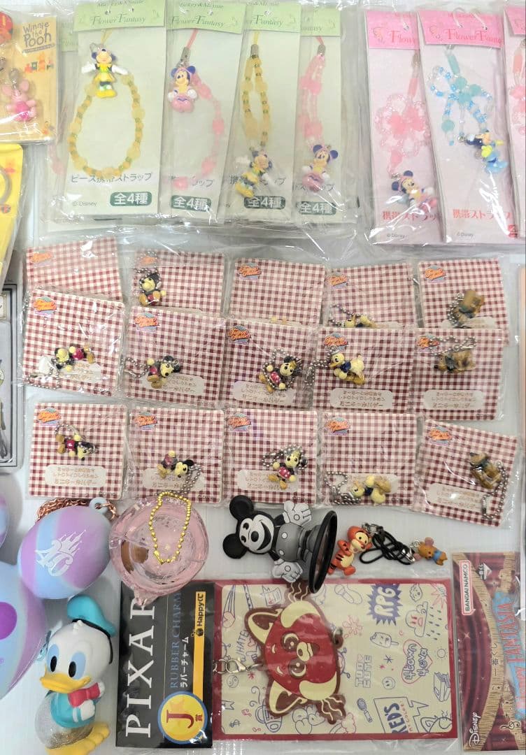 ディズニー グッズ 大量 ストラップ キーホルダー キーチェーン フィギュア