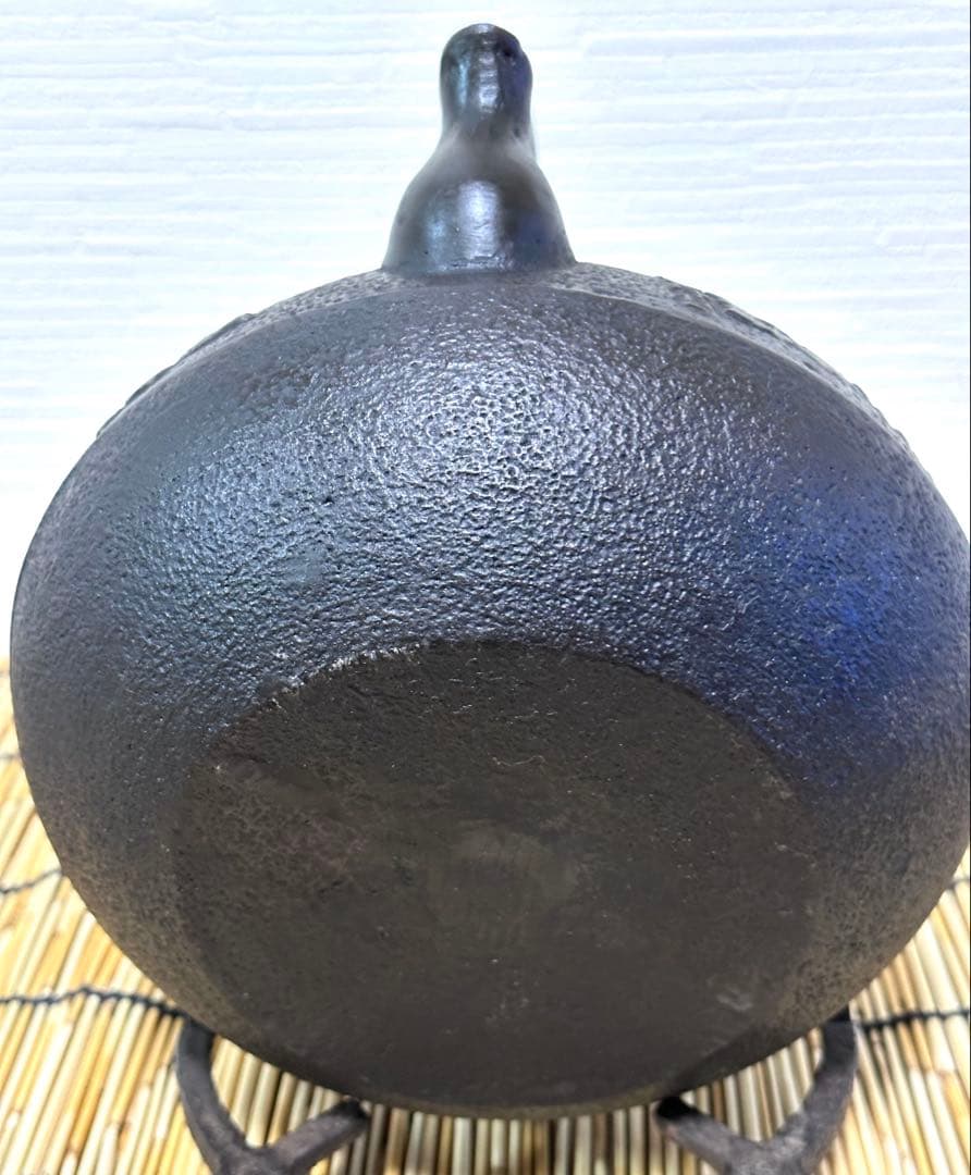 未使用、付属品付　岩手県奥州佐秋鋳造所 佐藤守巨造 真作保証　苺様　売約済み