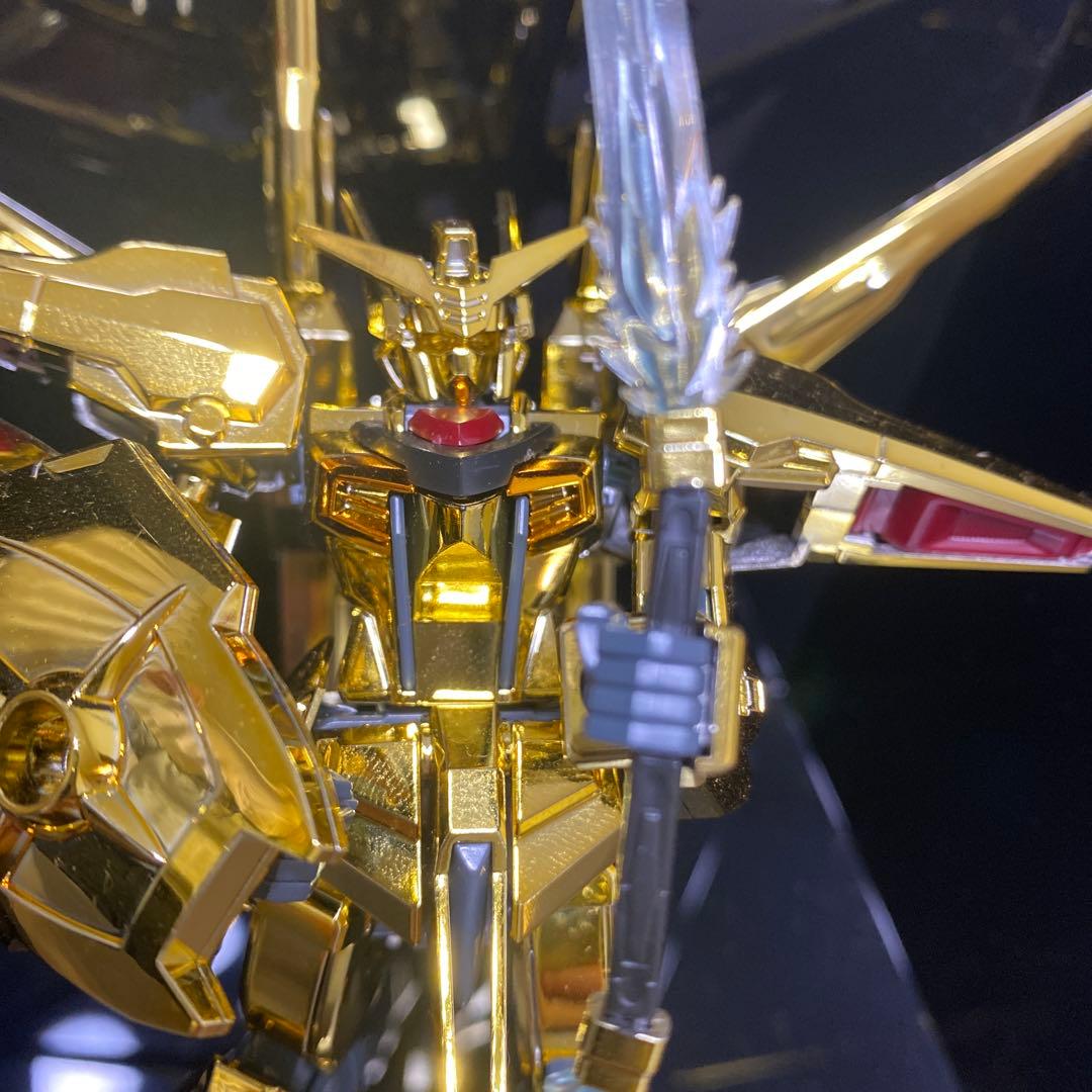 RG(リアルグレード) 金色ガンプラ　ガンダム　プラモデル完成品