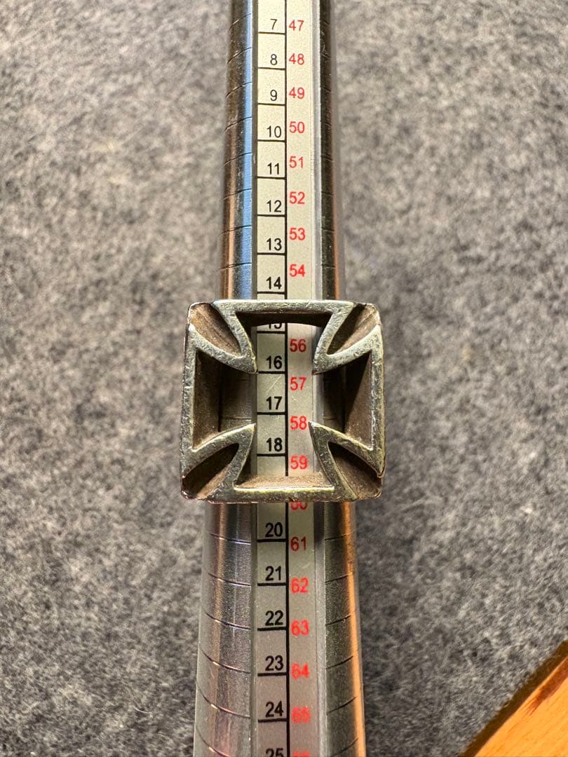 廃盤　WEIRDO アイアンクロス　リング