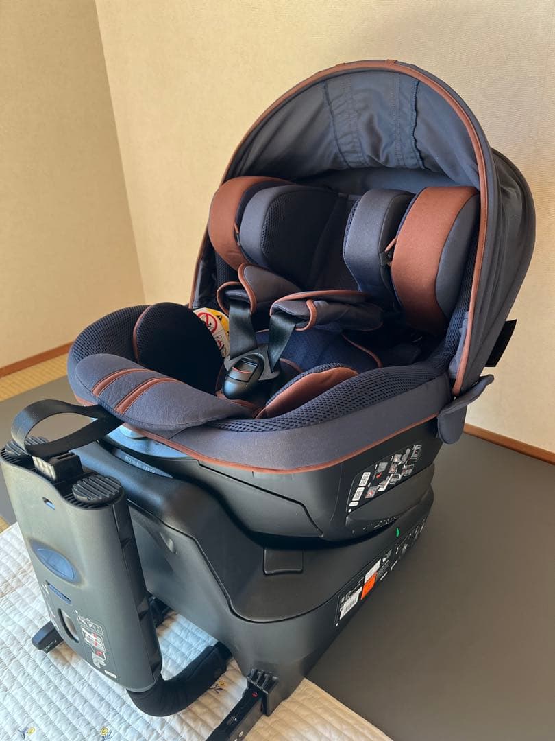 エールべべ　チャイルドシート　2024モデル