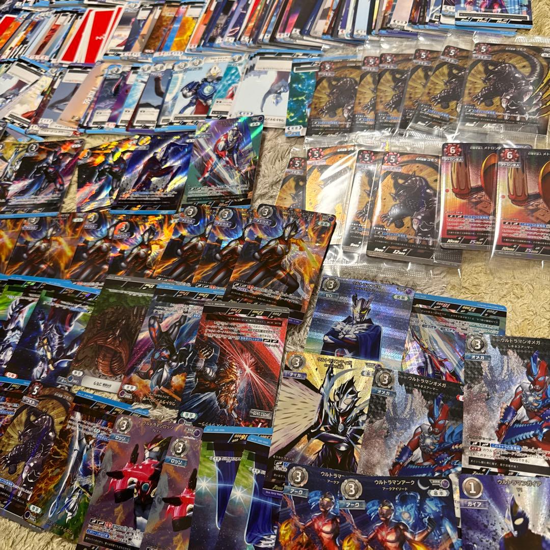 ウルトラマンカード　他　大量まとめ売り【5213