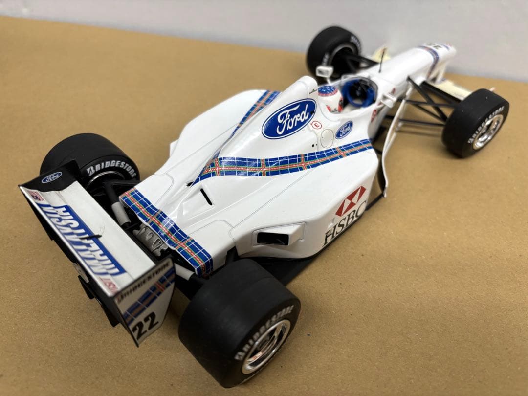 【ミニチャンプス　スチュワート・フォード　SF01 1997年1/18】